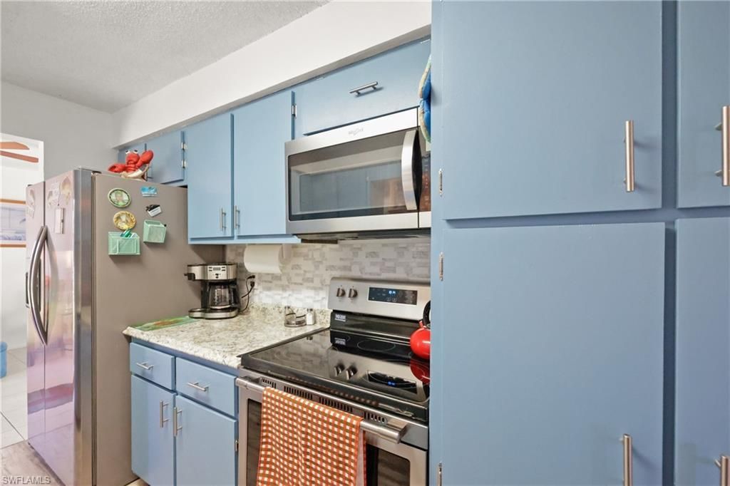 4517 Vinsetta Ave, North Fort Myers, FL 33903 Photo