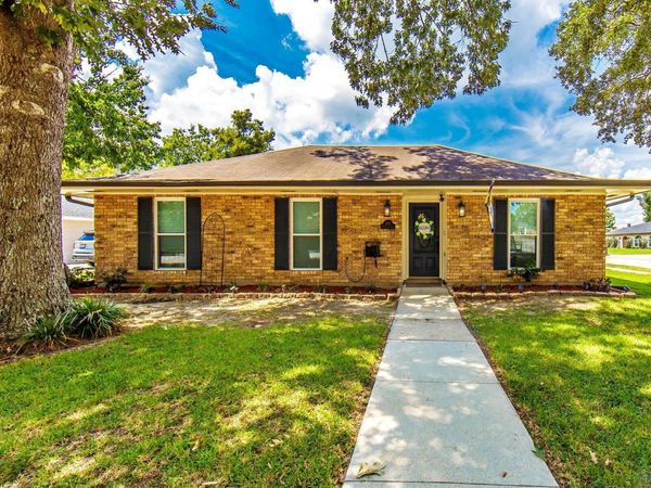 2807 Broadmoor Ave, Houma, LA 70364