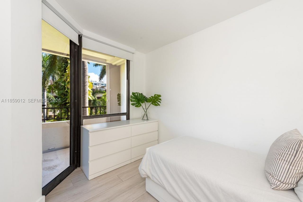 181 Crandon Blvd, Unit 306, Key Biscayne, FL 33149 Photo