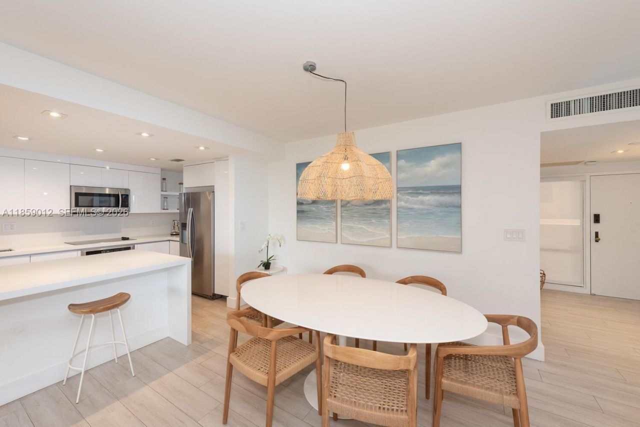 181 Crandon Blvd, Unit 306, Key Biscayne, FL 33149 Photo