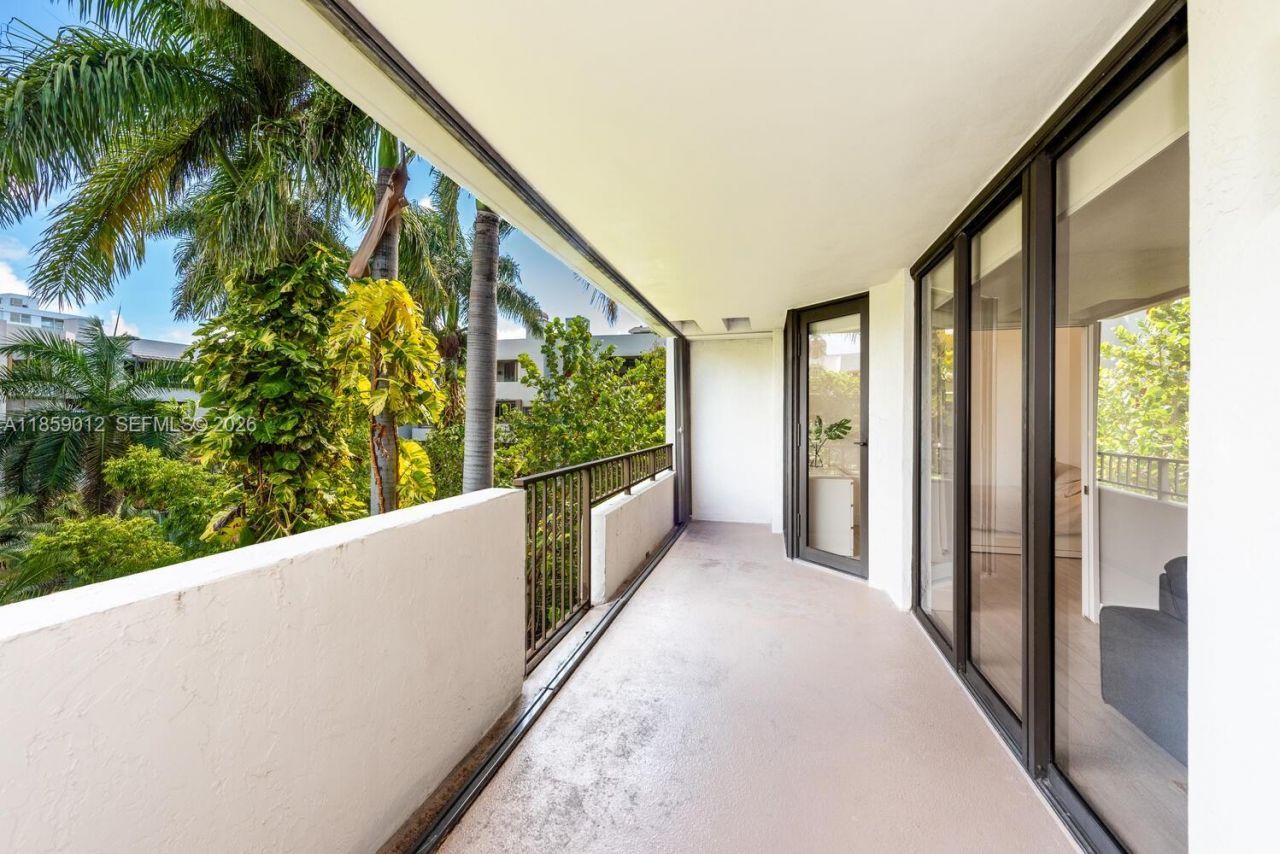181 Crandon Blvd, Unit 306, Key Biscayne, FL 33149 Photo