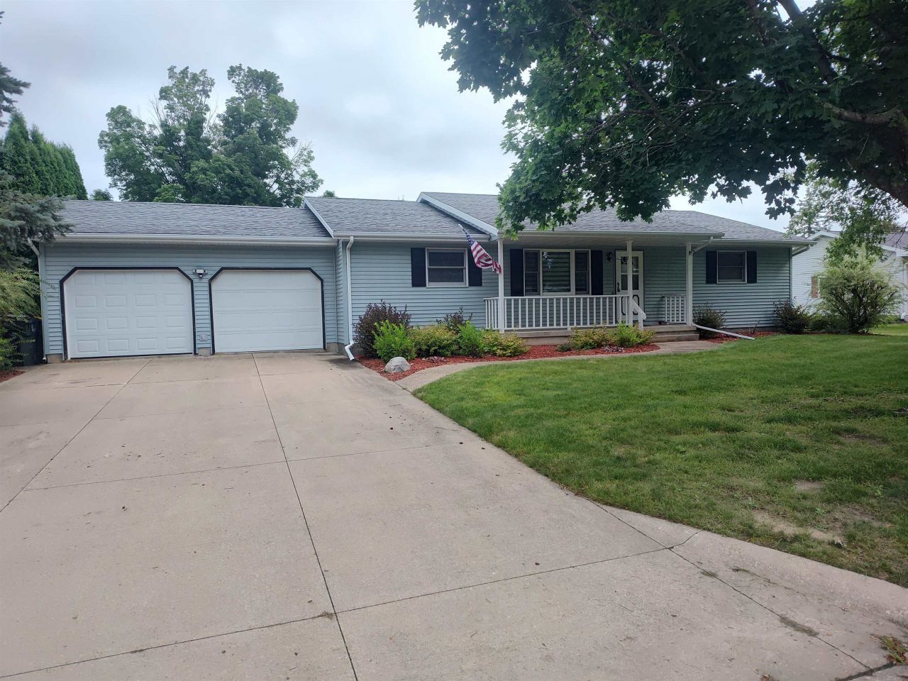 901 E Bluff St Street, Boscobel, WI 53805 Main Photo