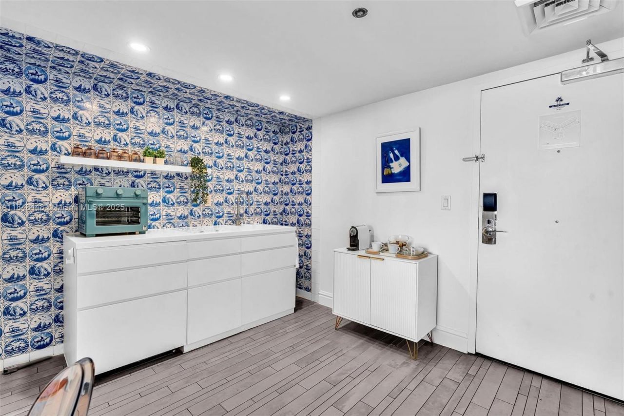 1100 West Ave, Unit 1019, Miami Beach, FL 33139 Photo