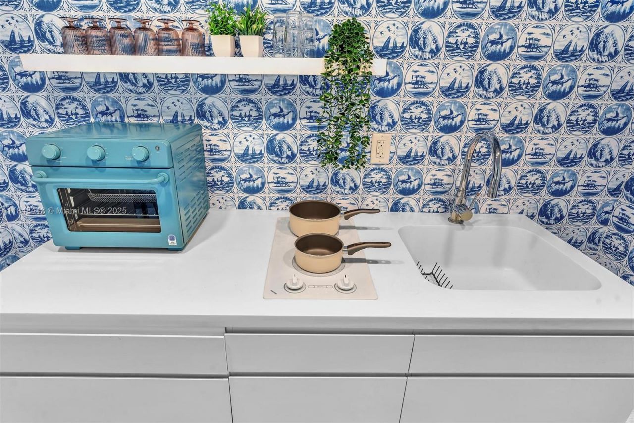 1100 West Ave, Unit 1019, Miami Beach, FL 33139 Photo