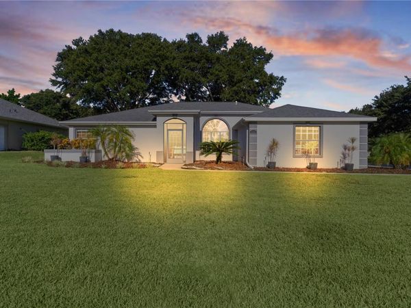 5252 GROVE MANOR, LADY LAKE, FL 32159