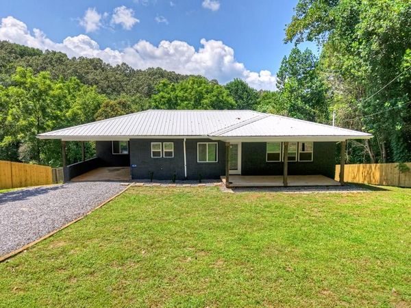 428 Kingtown Street, Mccaysville, GA 30555