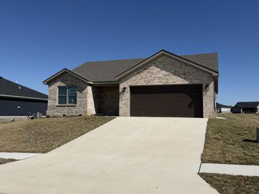 228 Brook Cv, Berea, KY 40403