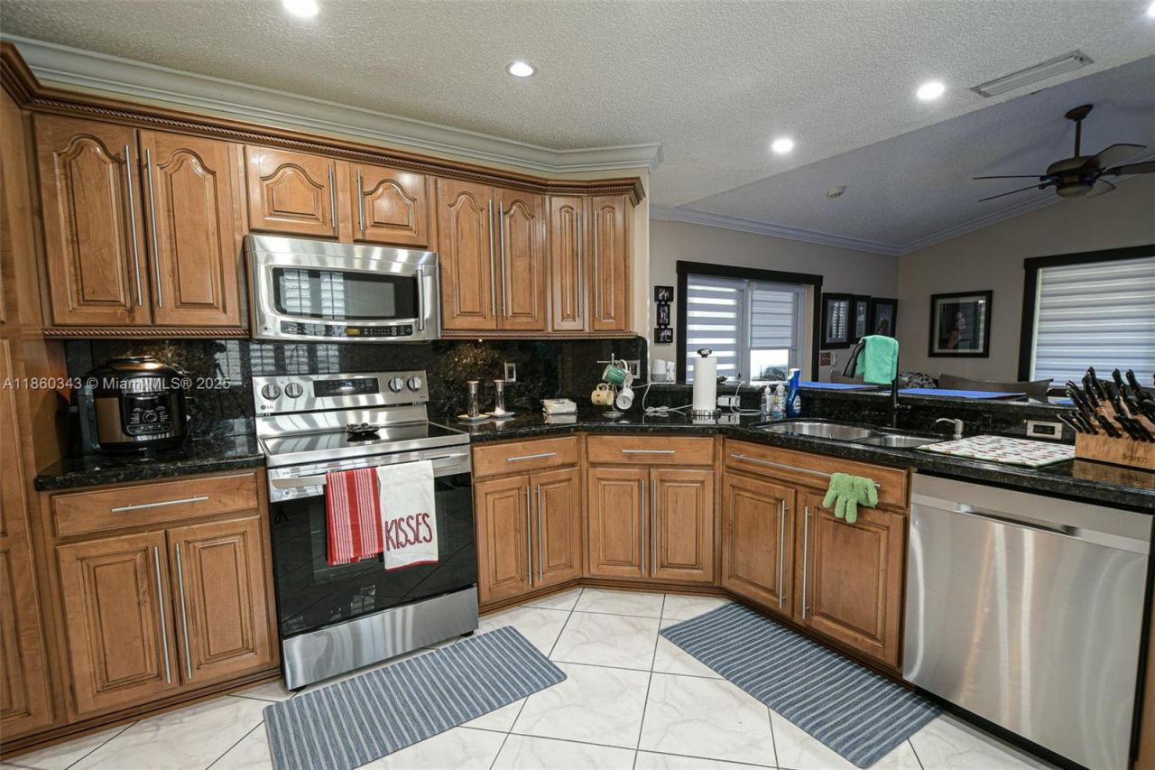 17726 SW 27th Ct, Miramar, FL 33029 Photo