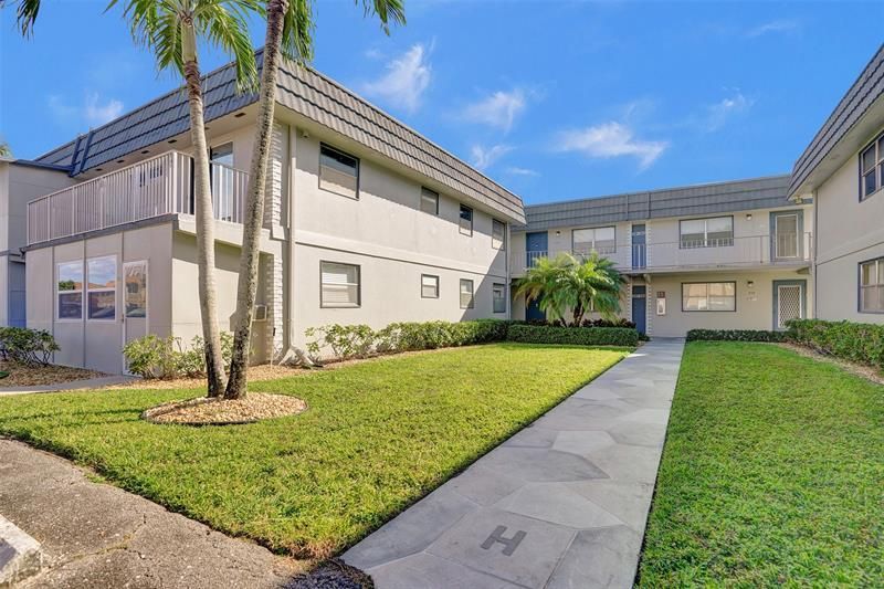 356 Brittany H, Unit 356, Delray Beach, FL 33446 Photo