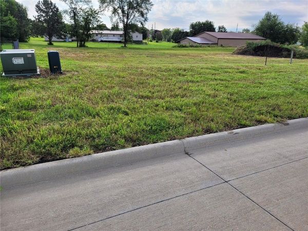 3503 Sokol Lane Lane, Cedar Rapids, IA 52404
