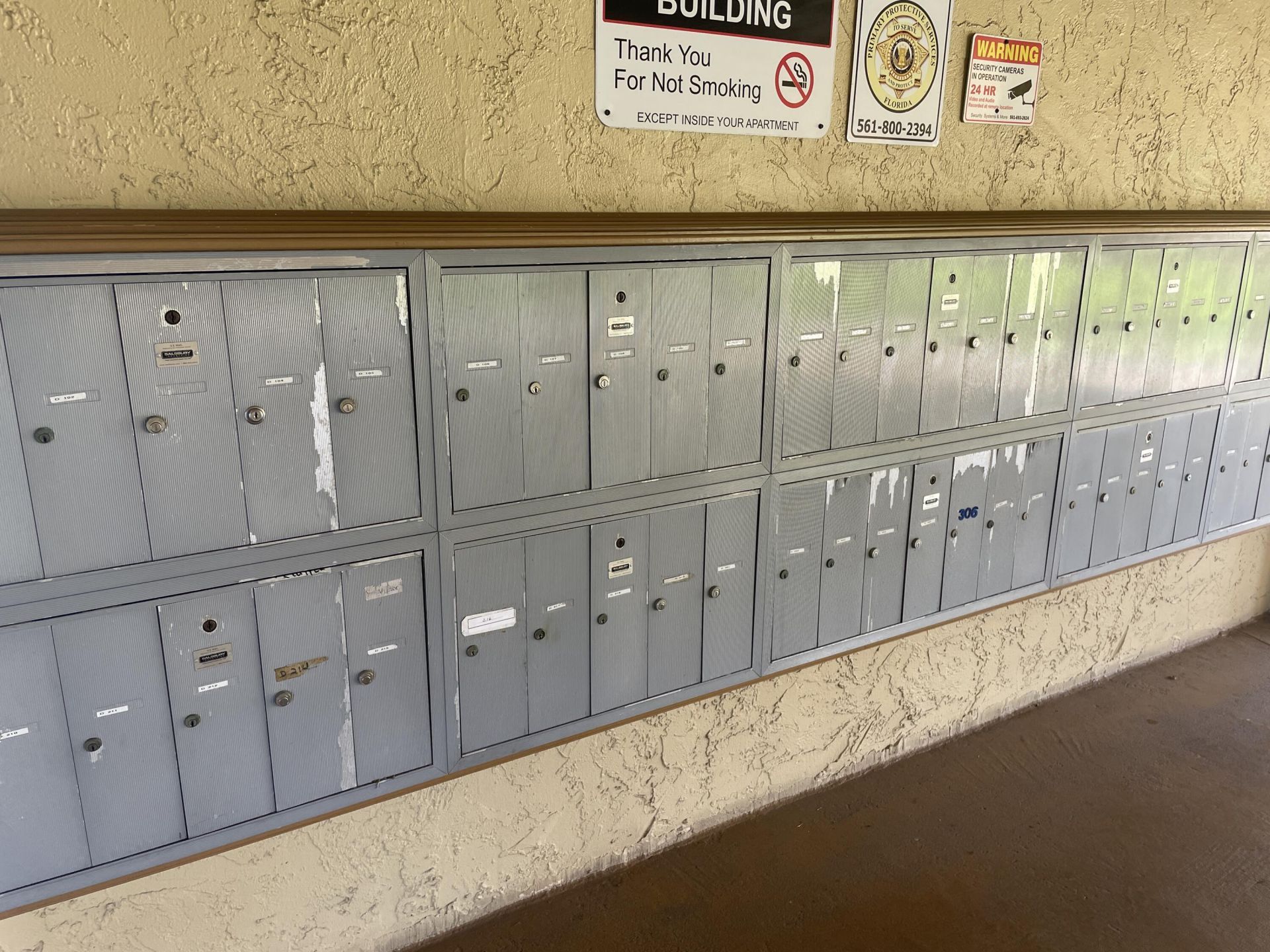 555 Purdy Lane, Unit 203, Palm Springs, FL 33461 Photo