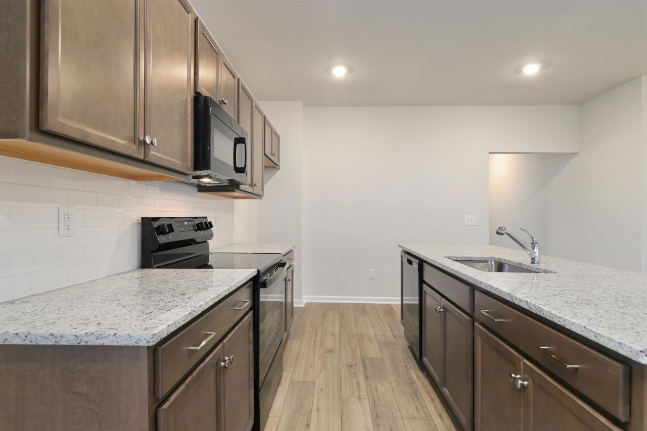 3431 Logan St. Photo 10