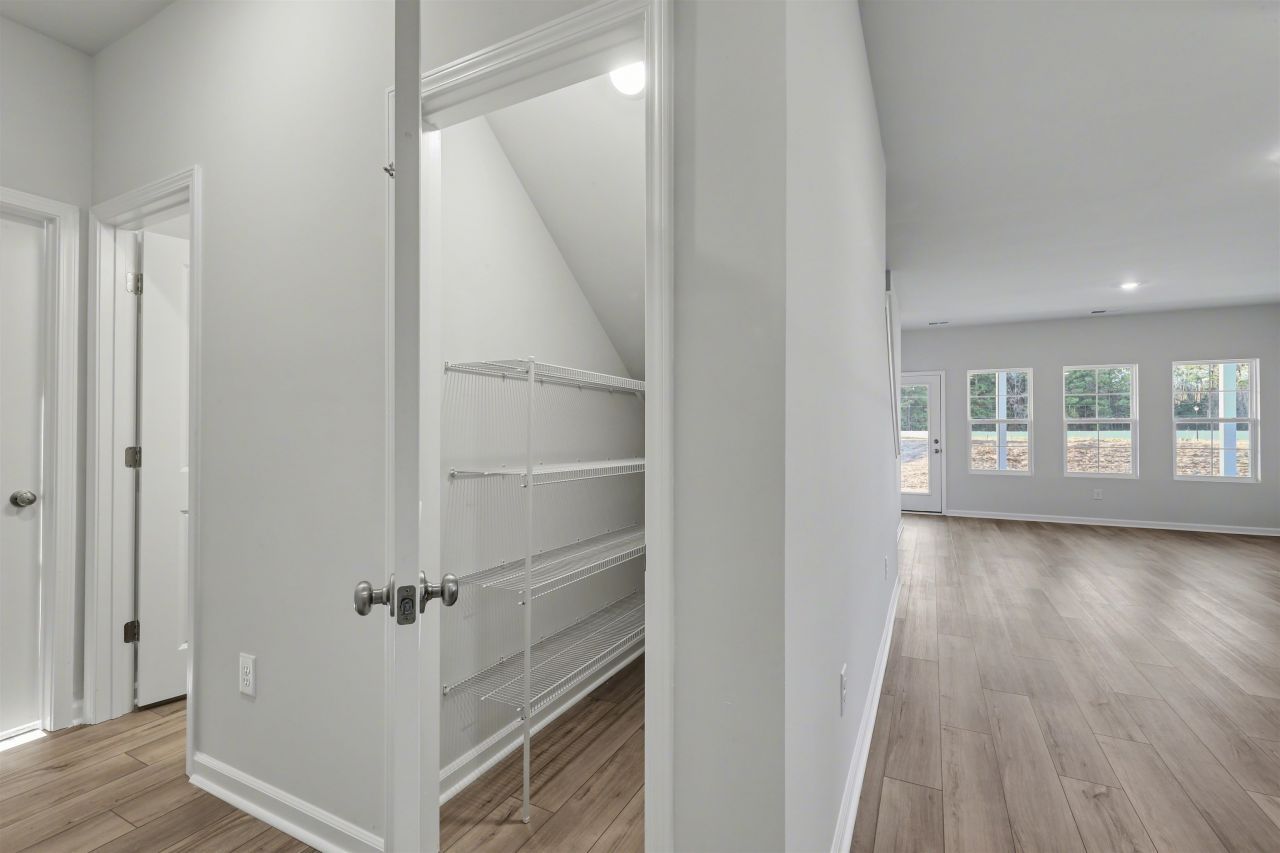 3431 Logan St. Photo 13