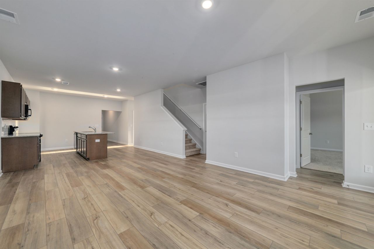 3431 Logan St. Photo 16