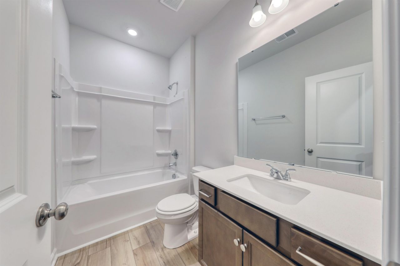 3431 Logan St. Photo 5