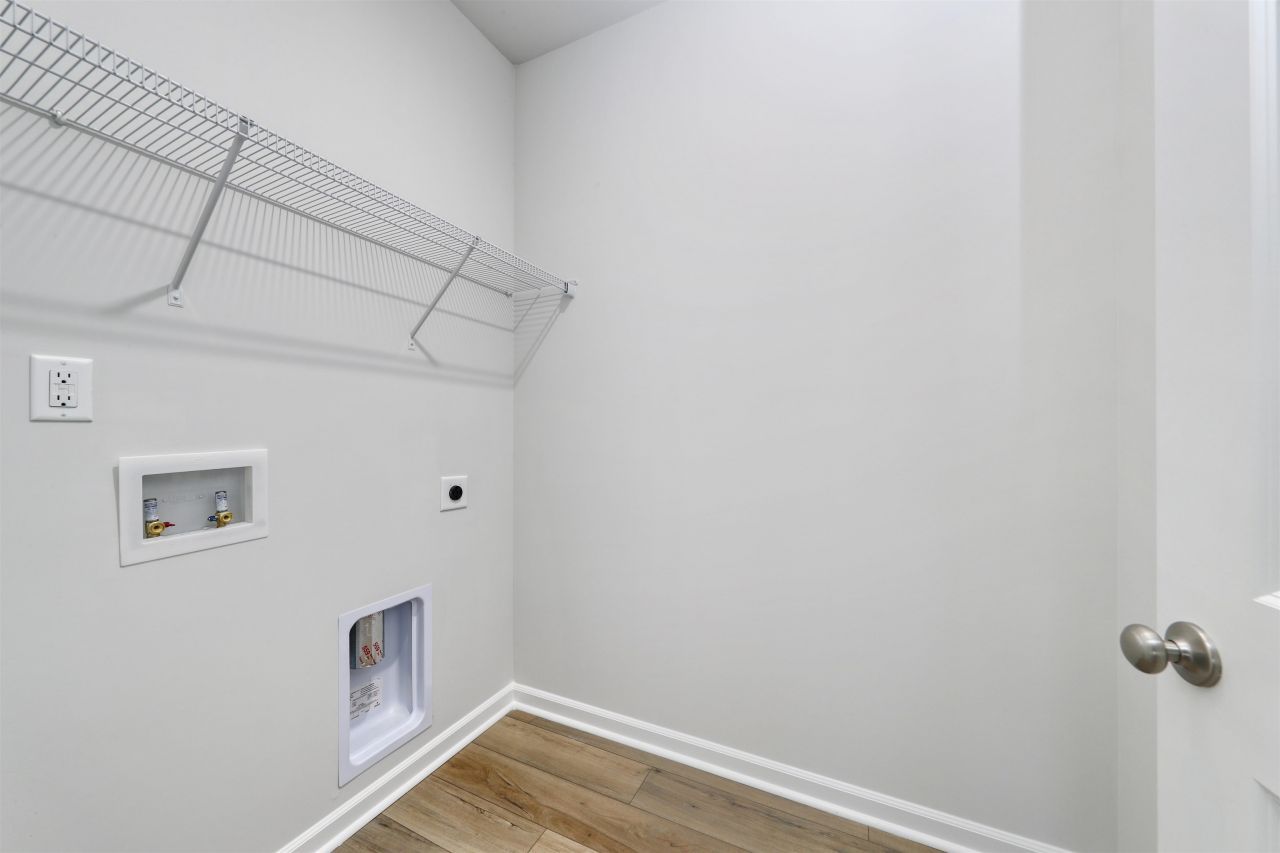 3431 Logan St. Photo 7