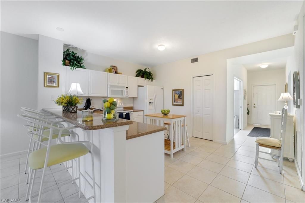 10049 Heather Ln, Unit 101, Naples, FL 34119 Photo