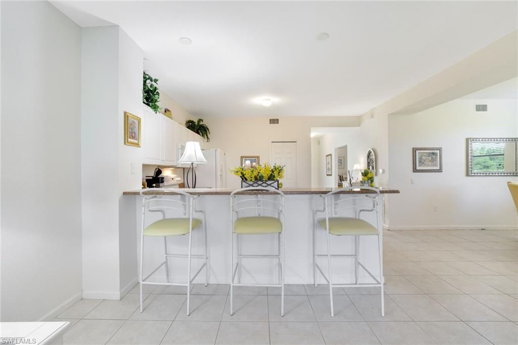 10049 Heather Ln, Unit 101, Naples, FL 34119 Photo