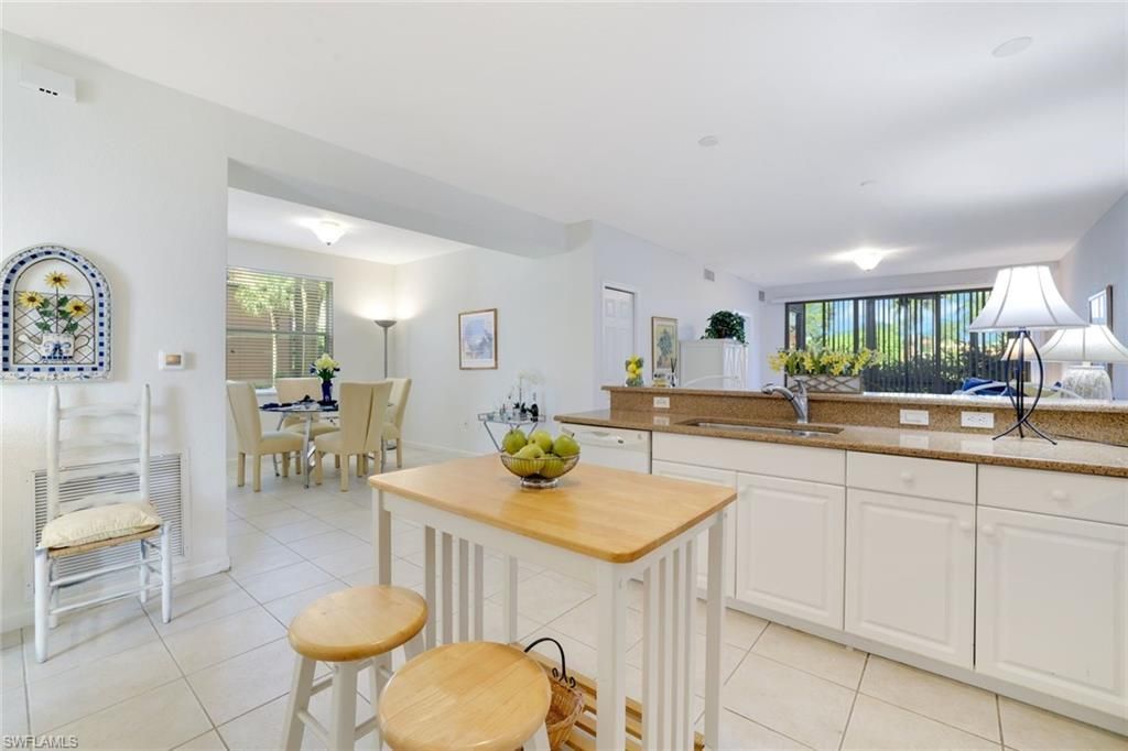 10049 Heather Ln, Unit 101, Naples, FL 34119 Photo