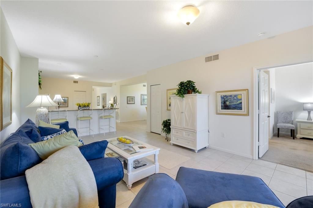 10049 Heather Ln, Unit 101, Naples, FL 34119 Photo