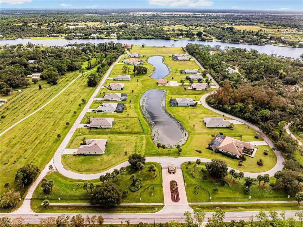 17109 Serengeti Cir, Alva, FL 33920 Photo