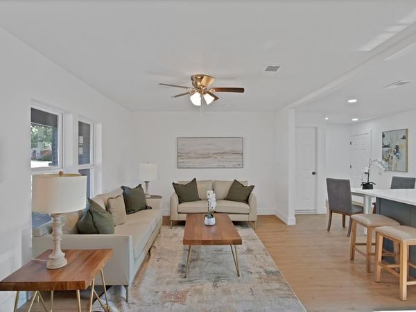 552 Norwood Drive, Hurst, TX 76053