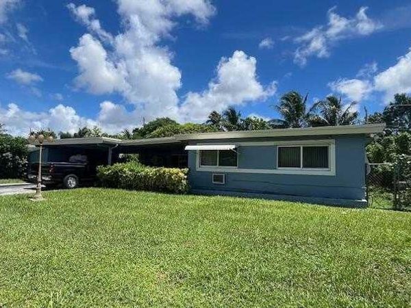 330 Long Island Avenue, Fort Lauderdale, FL 33312