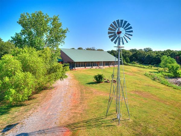 24913 E Waterloo Road, Luther, OK 73054