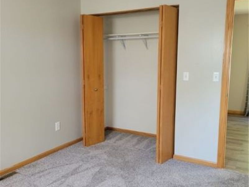 527 Ridge Avenue NE, New Philadelphia, OH 44663 Photo 14