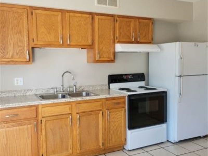 527 Ridge Avenue NE, New Philadelphia, OH 44663 Photo 9