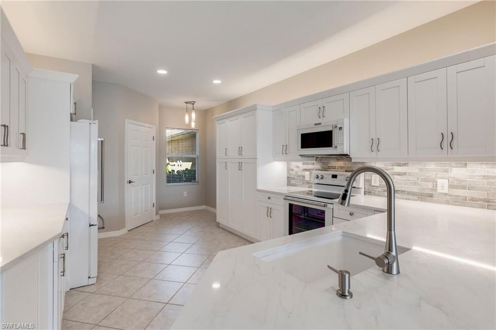 20031 Seagrove St, Unit 1403, Estero, FL 33928 Photo