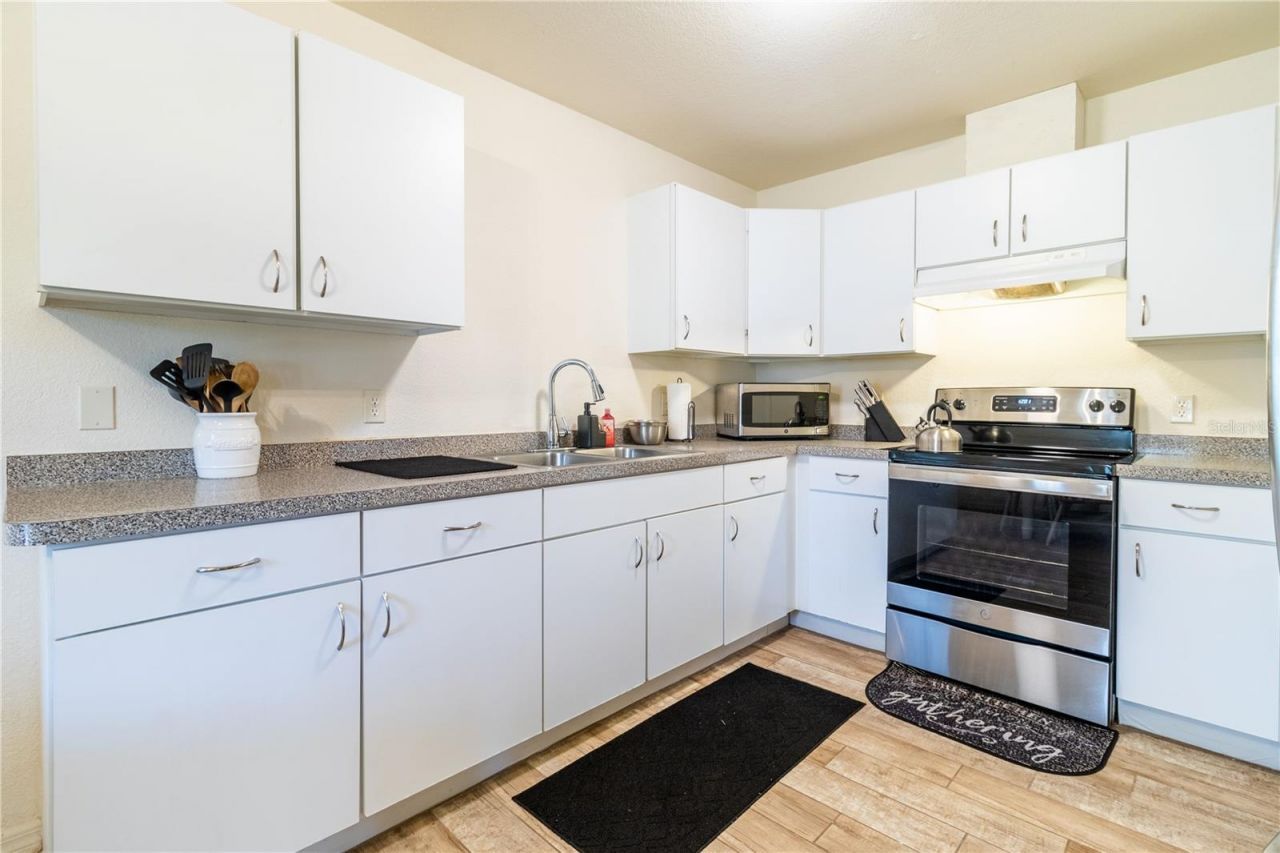 921 Henry Street, Punta Gorda, FL 33950 Photo