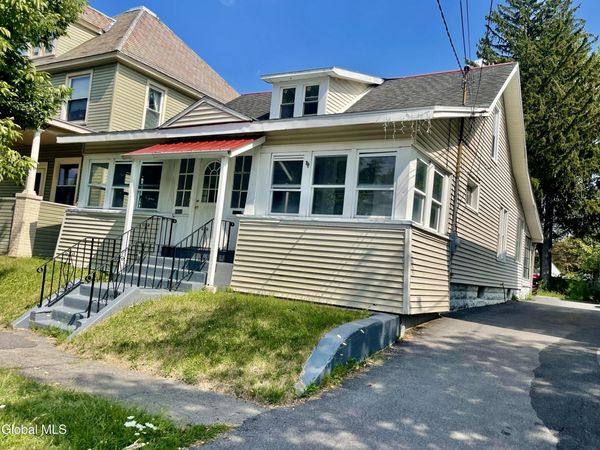 1818 Lenox Road, Schenectady, NY 12308