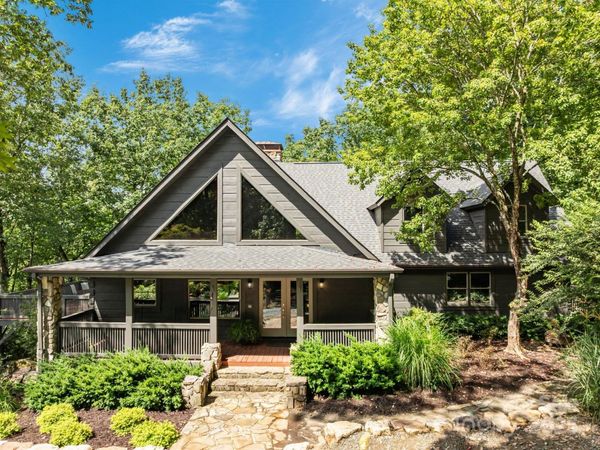 670 Barber Road, Zirconia, NC 28790