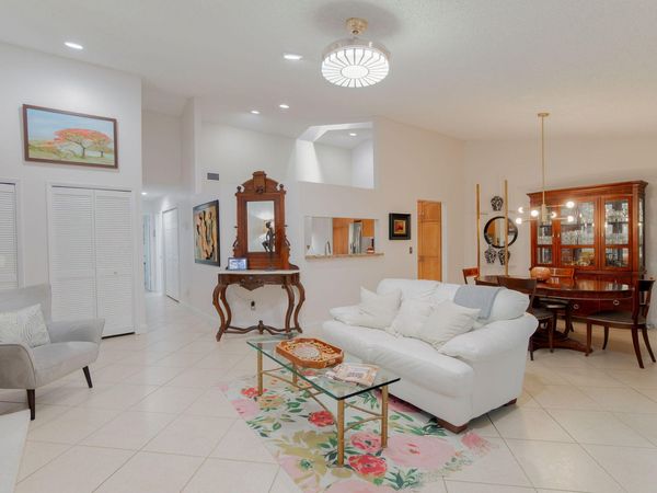 115 Ramblewood Circle, Royal Palm Beach, FL 33411