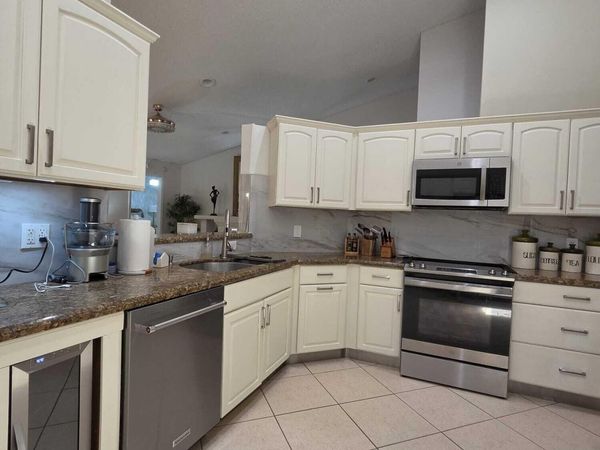115 Ramblewood Circle, Royal Palm Beach, FL 33411