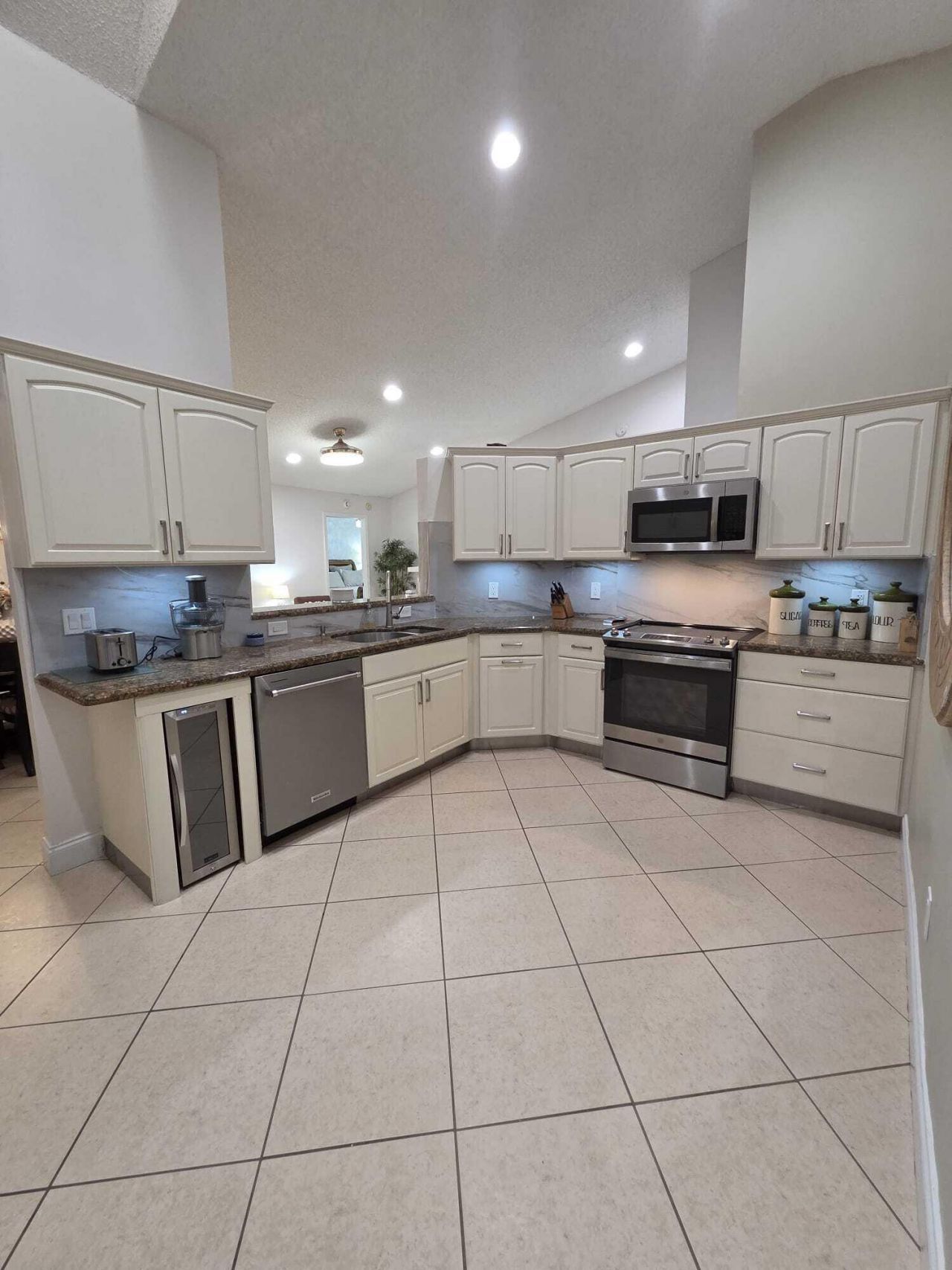 115 Ramblewood Circle, Royal Palm Beach, FL 33411 Photo