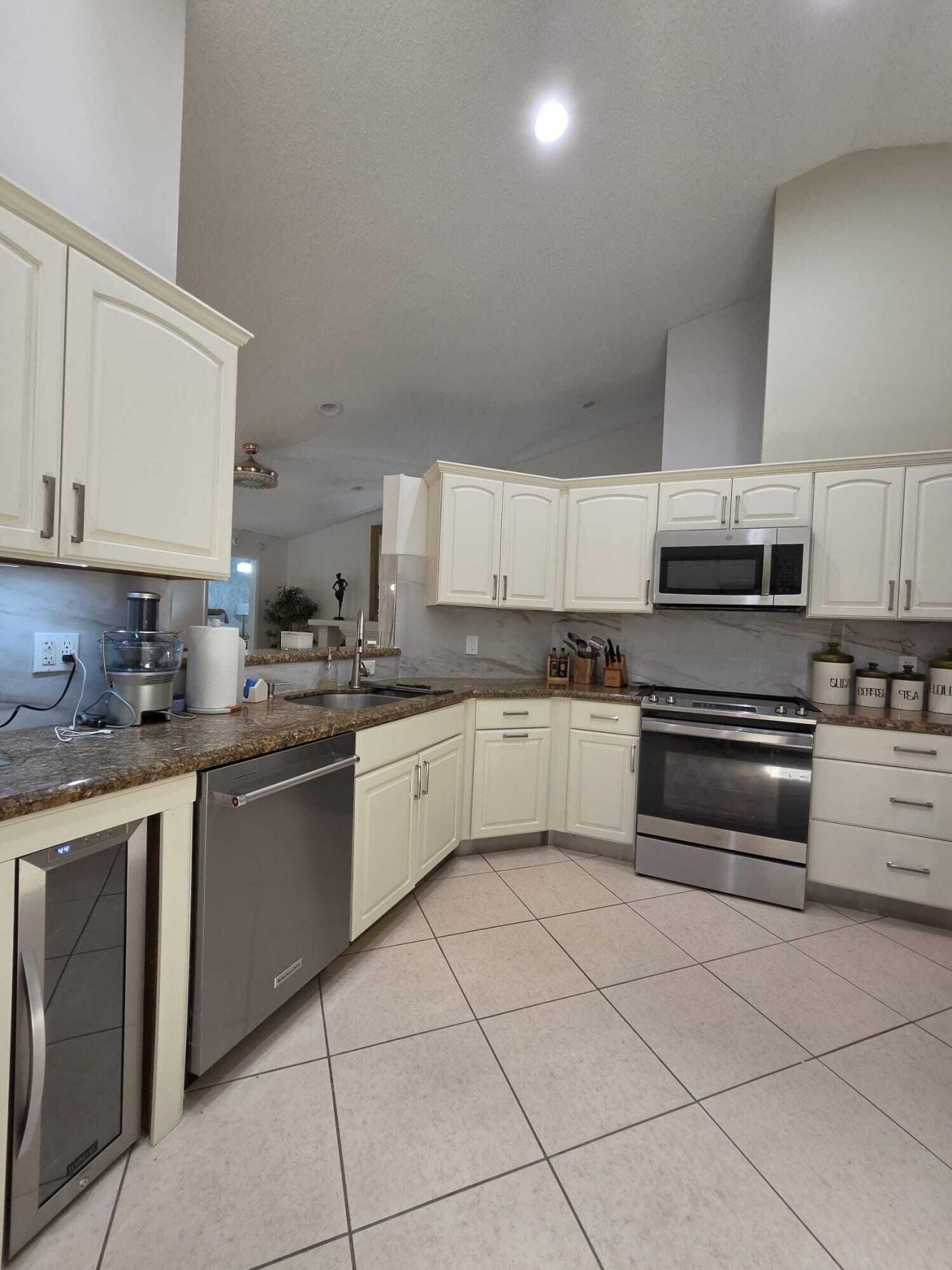 115 Ramblewood Circle, Royal Palm Beach, FL 33411 Photo