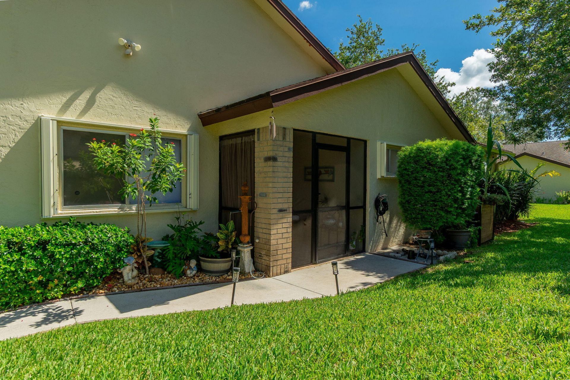 115 Ramblewood Circle, Royal Palm Beach, FL 33411 Photo