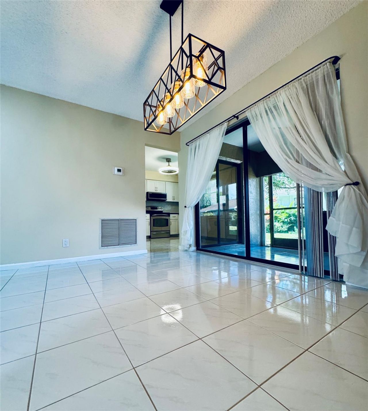 9870 Pecan Tree Drive, Unit B, Boynton Beach, FL 33436 Photo