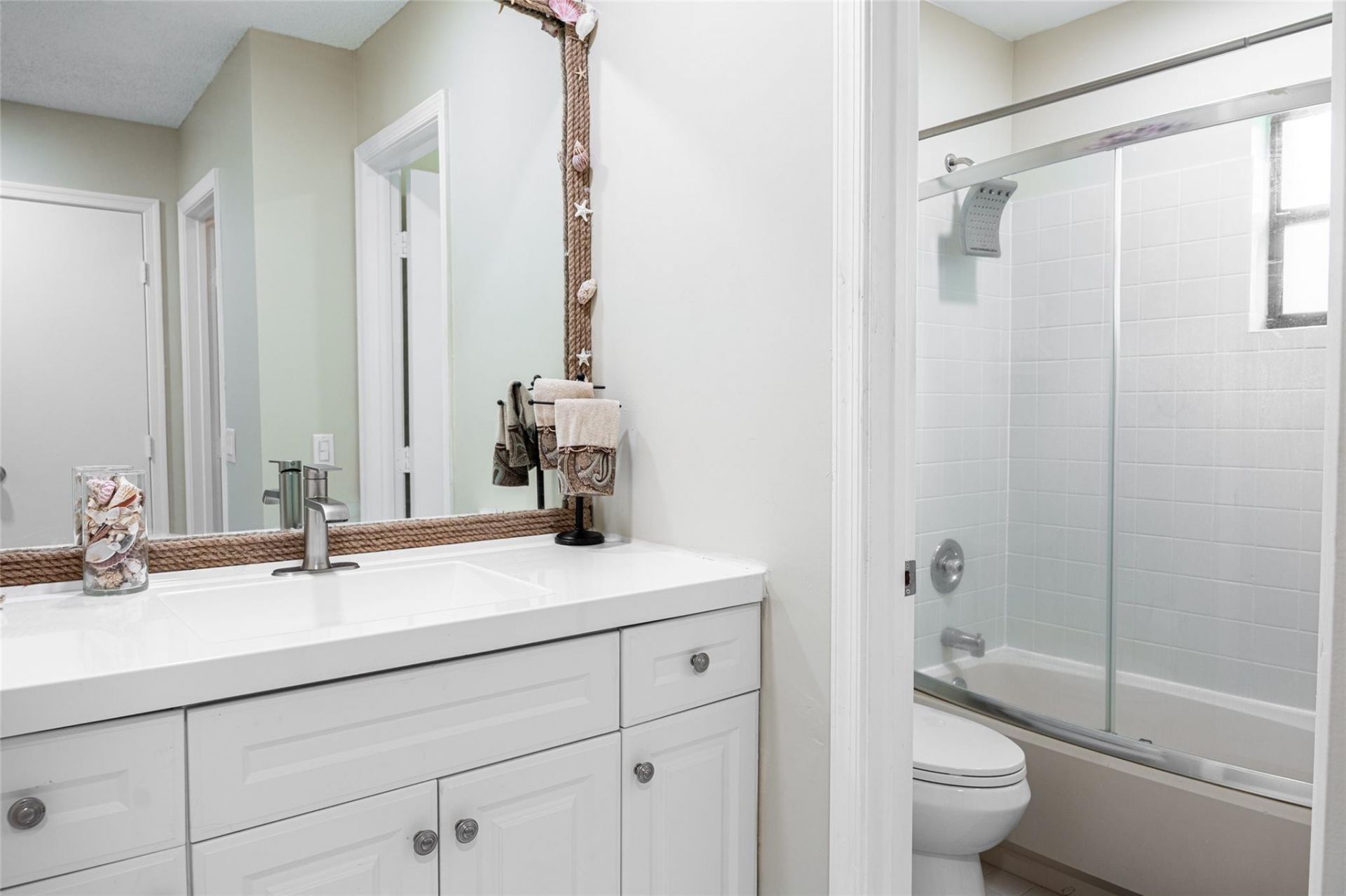 9870 Pecan Tree Drive, Unit B, Boynton Beach, FL 33436 Photo