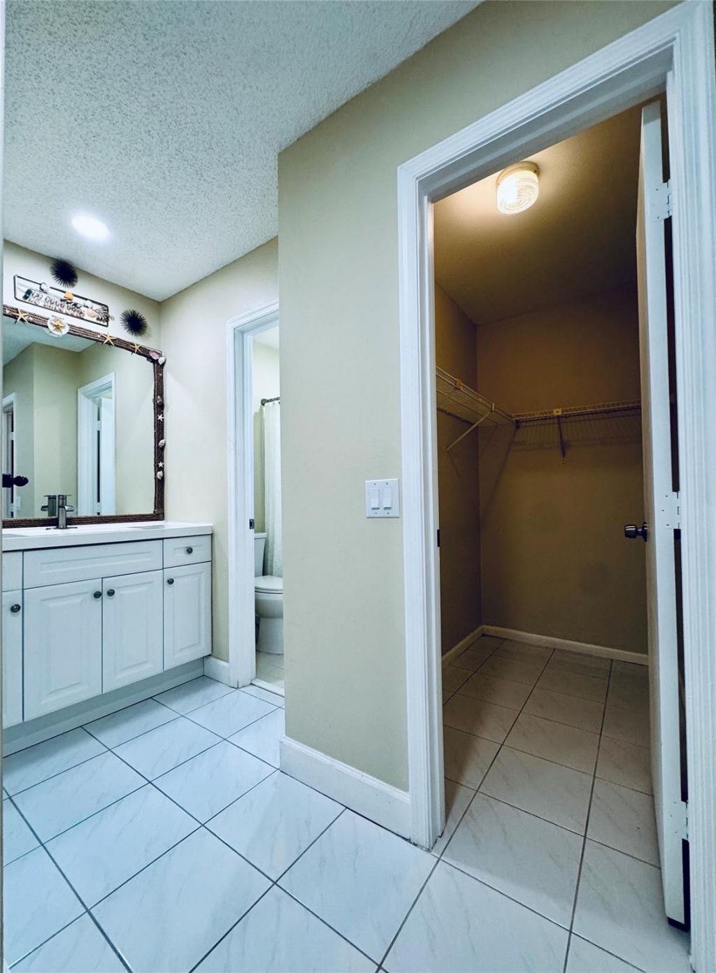 9870 Pecan Tree Drive, Unit B, Boynton Beach, FL 33436 Photo