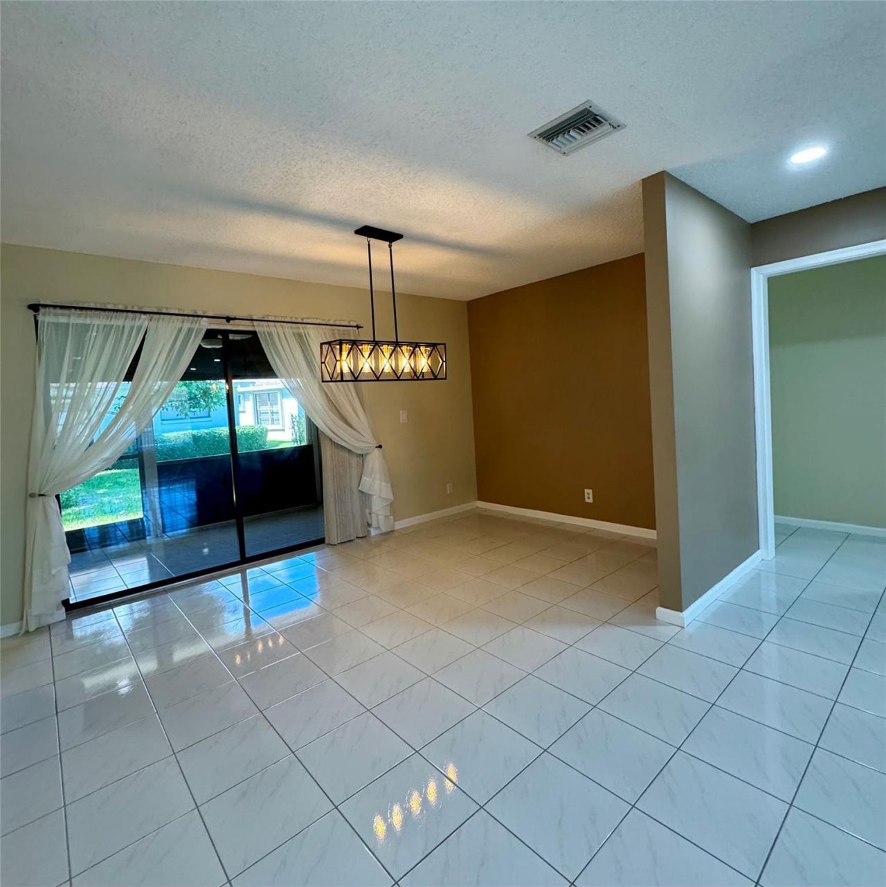 9870 Pecan Tree Drive, Unit B, Boynton Beach, FL 33436 Photo
