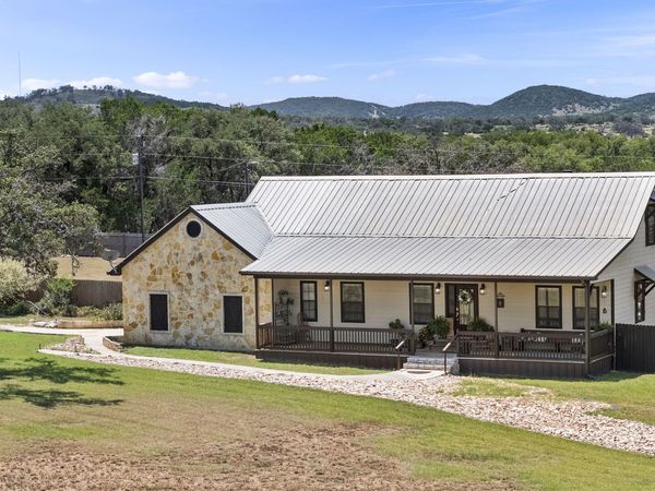 117 Lagniappe L, Bandera, TX 78003