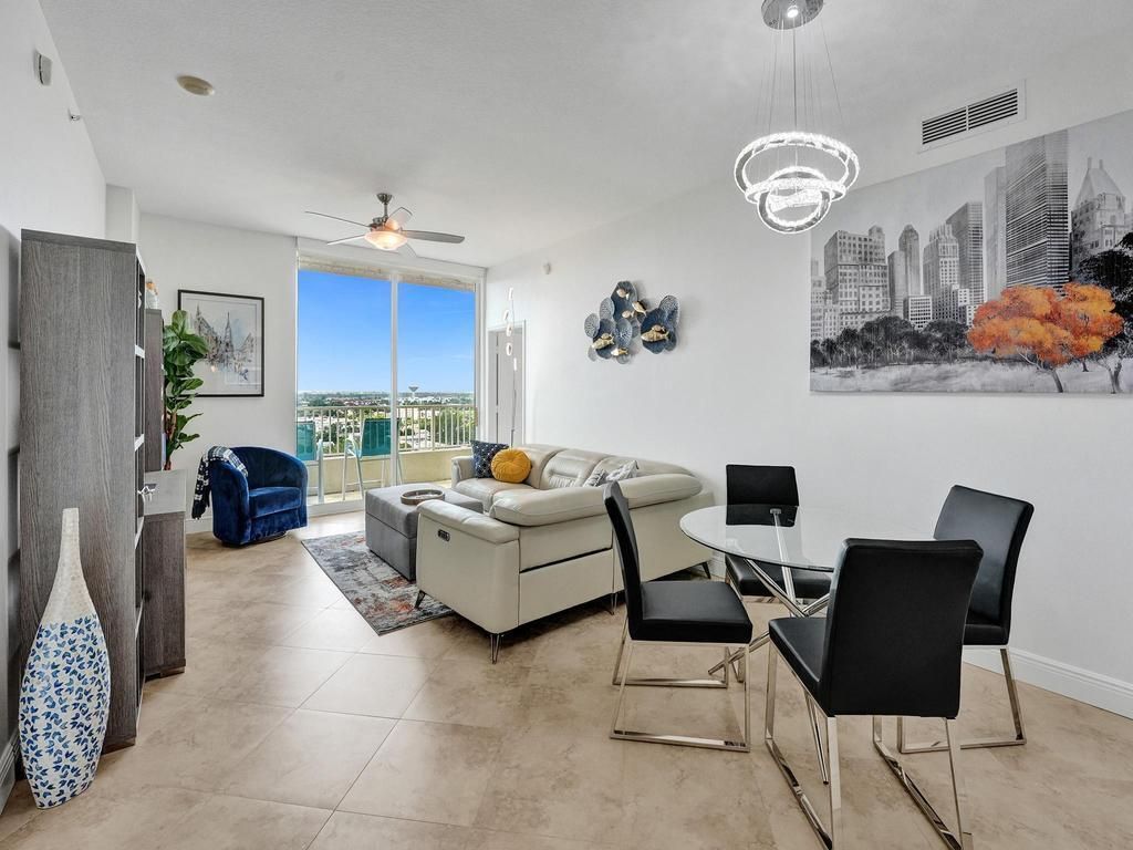 625 Casa Loma Boulevard, Unit Ph06, Boynton Beach, FL 33435 Photo
