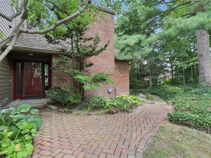 333 N Portage Path, Unit 34, Akron, OH 44303 Photo 1