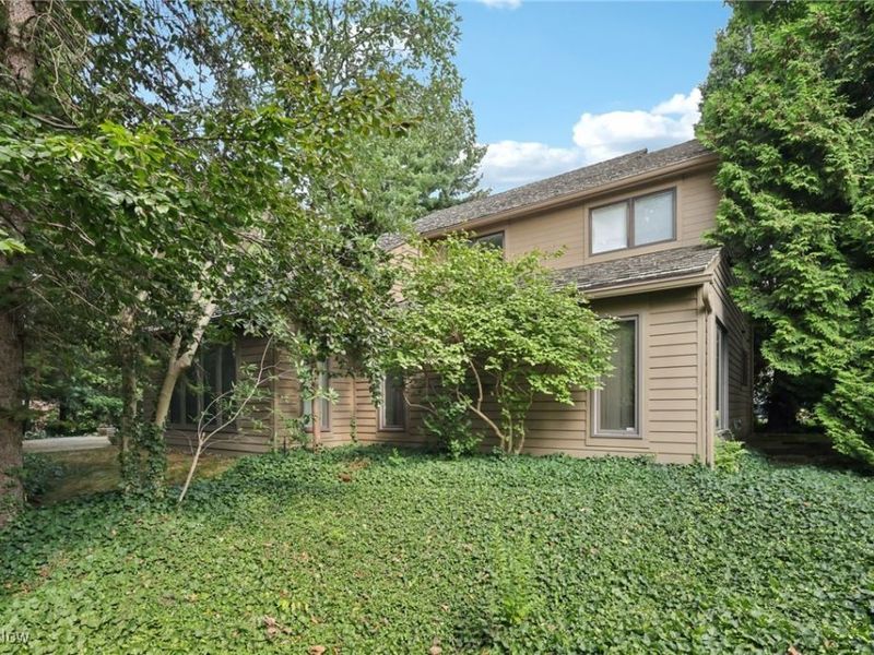 333 N Portage Path, Unit 34, Akron, OH 44303 Photo 2