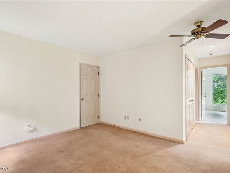 333 N Portage Path, Unit 34, Akron, OH 44303 Photo 21