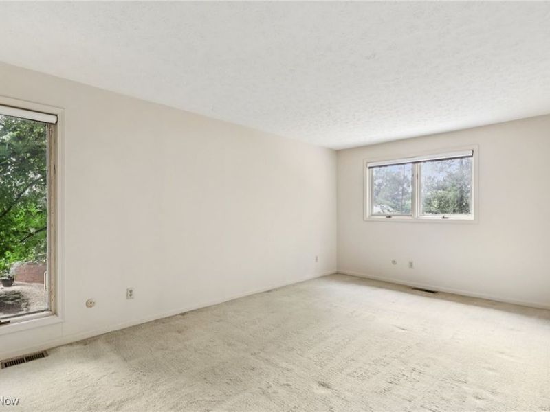 333 N Portage Path, Unit 34, Akron, OH 44303 Photo 23