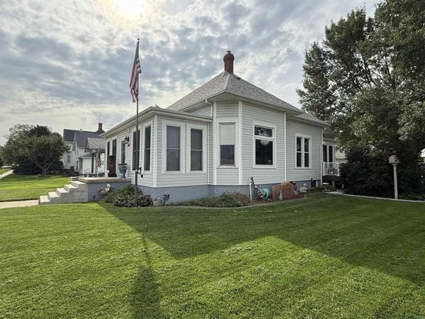 400 Reed St., Akron, IA 51001